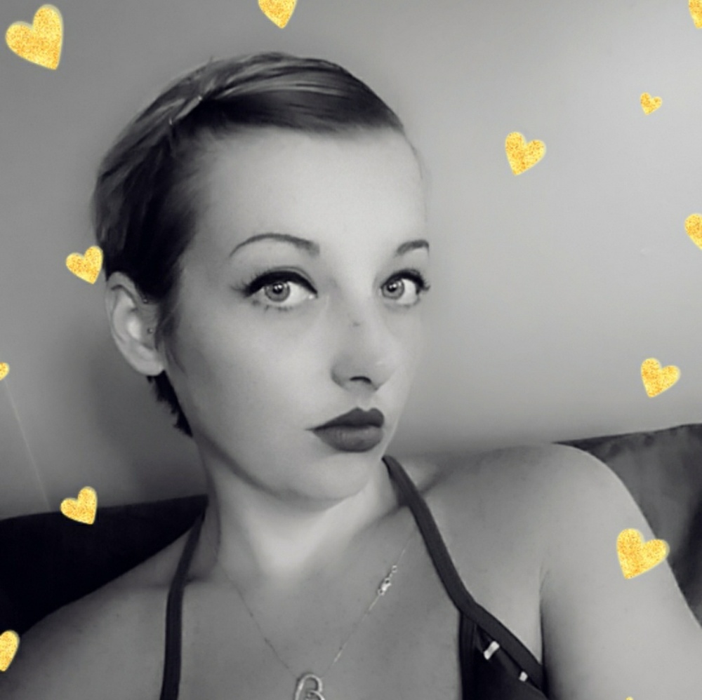 Meet your Posher, Amanda
